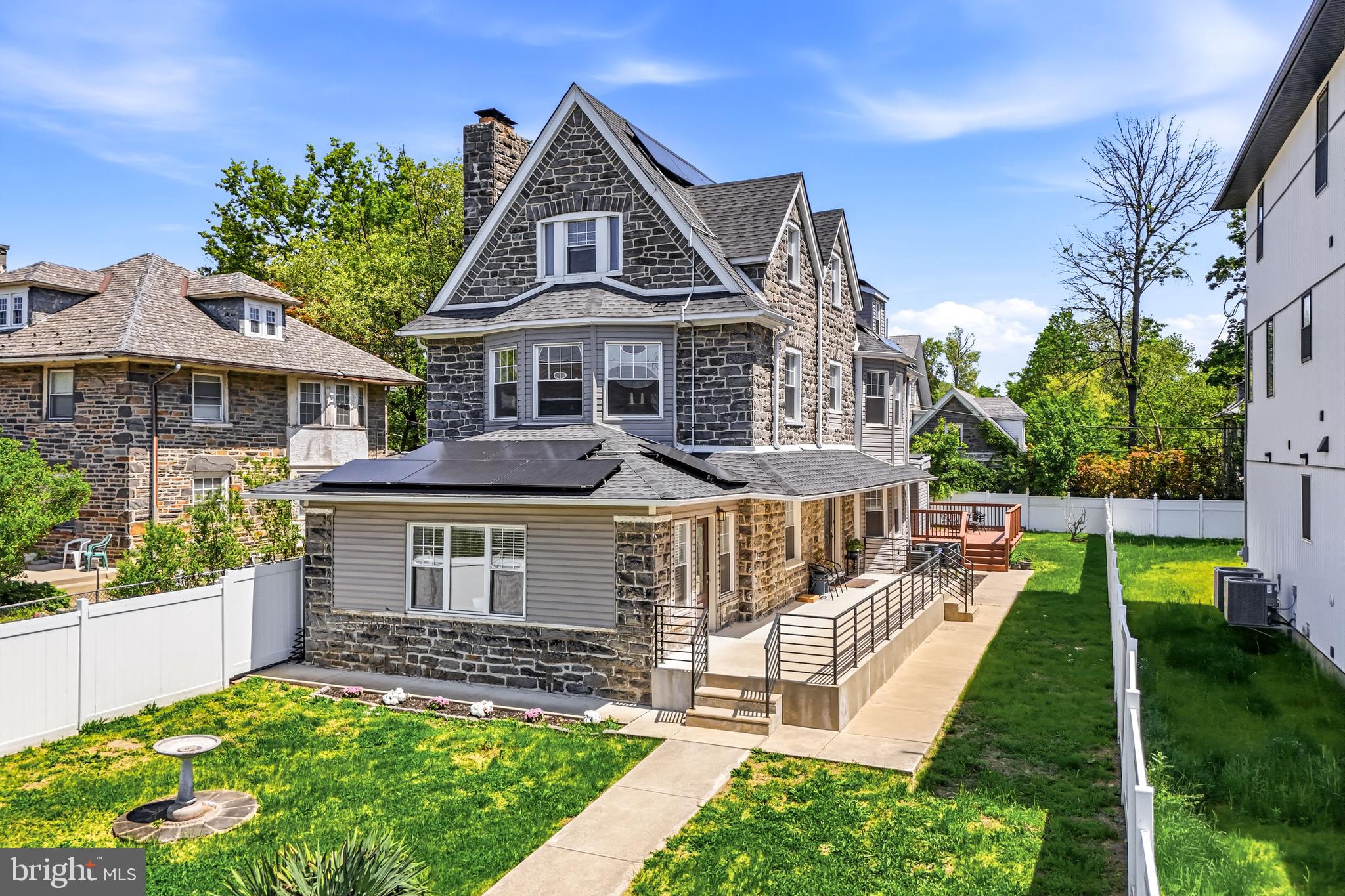 2227 N 54TH STREET