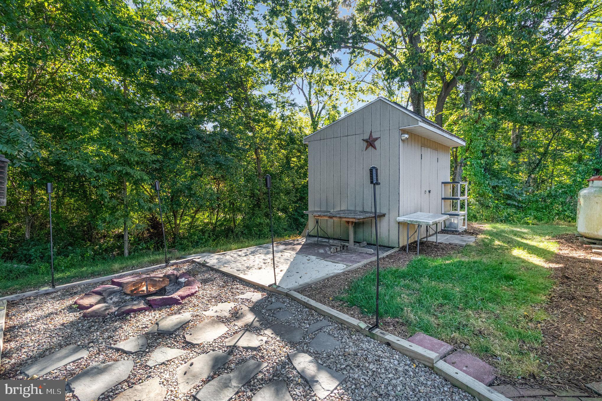 REGENCY WOODS NORTH - Residential