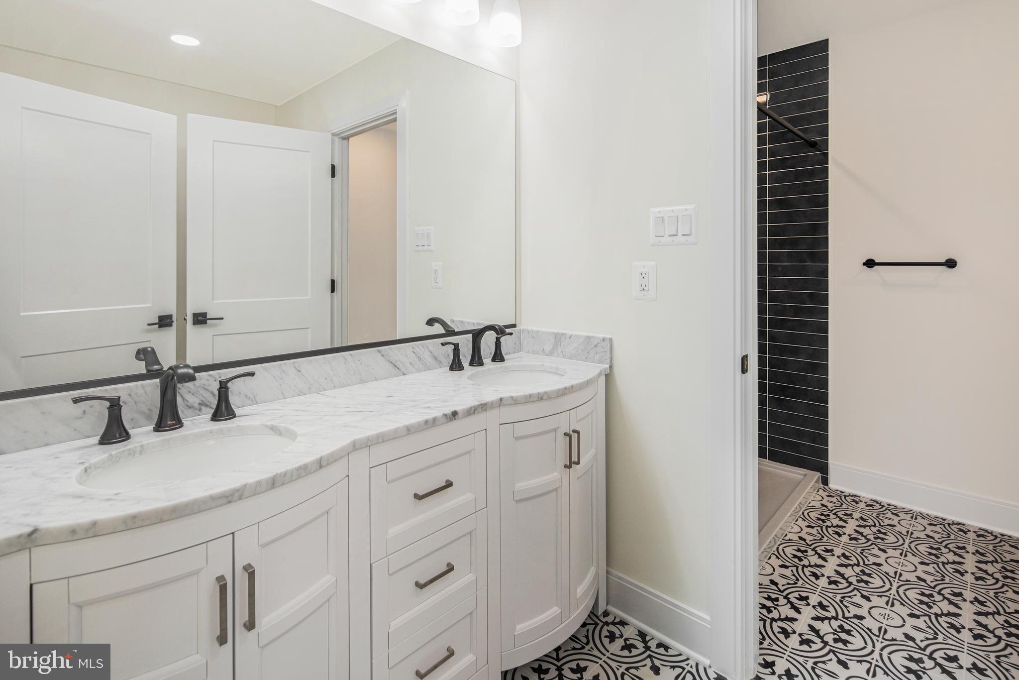 DOWNTOWN FREDERICK - Residential