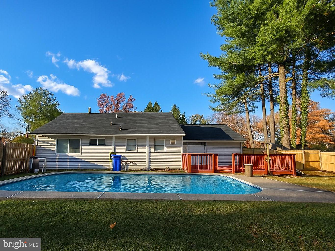 POINTER RIDGE - Residential