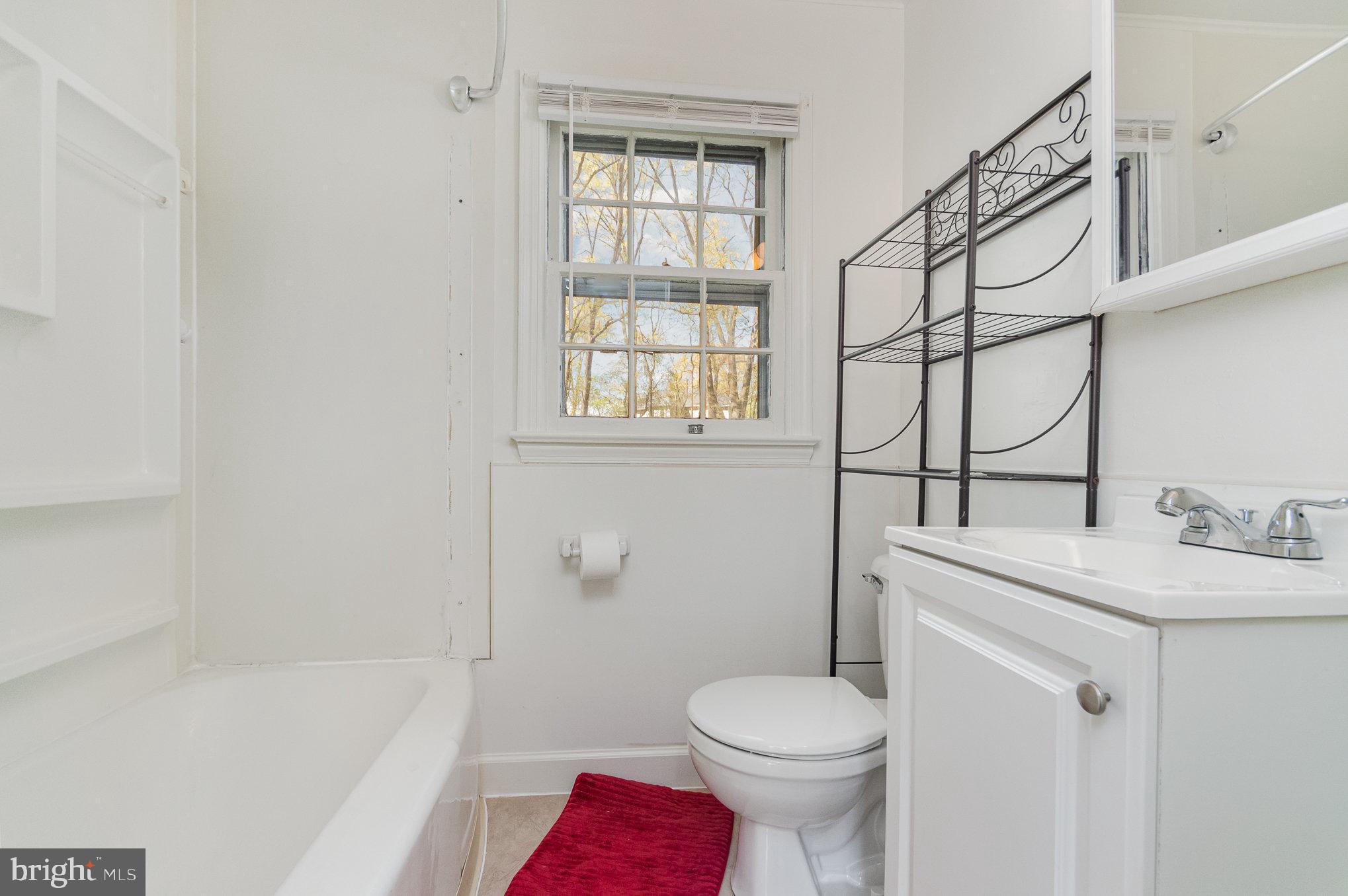 HYBLA VALLEY FARMS - Residential Lease