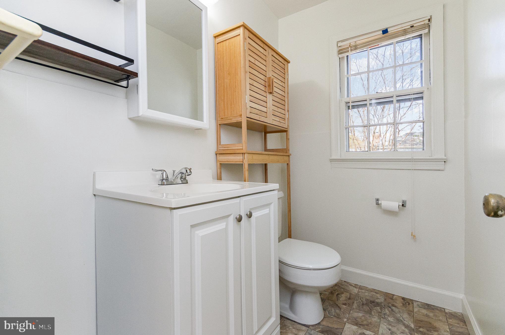 HYBLA VALLEY FARMS - Residential Lease