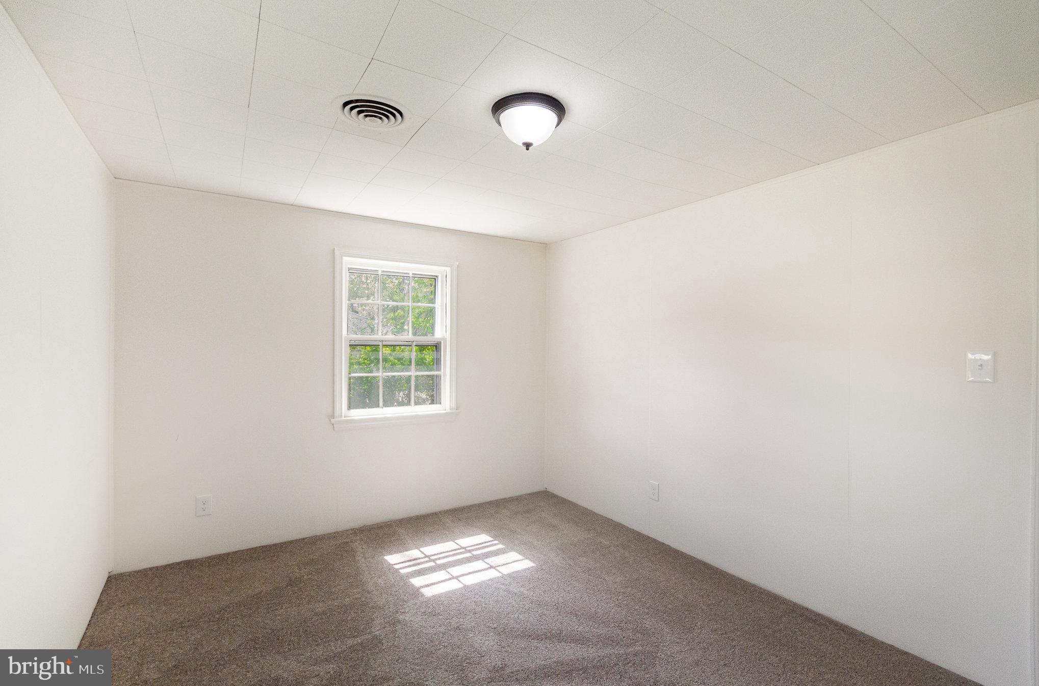 HYBLA VALLEY FARMS - Residential Lease