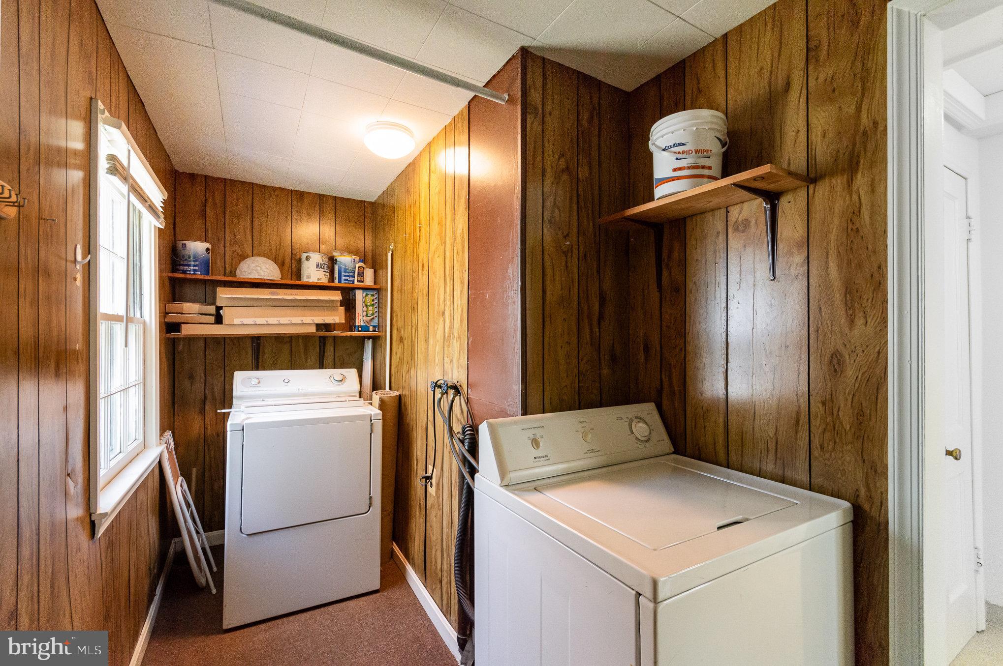 HYBLA VALLEY FARMS - Residential Lease