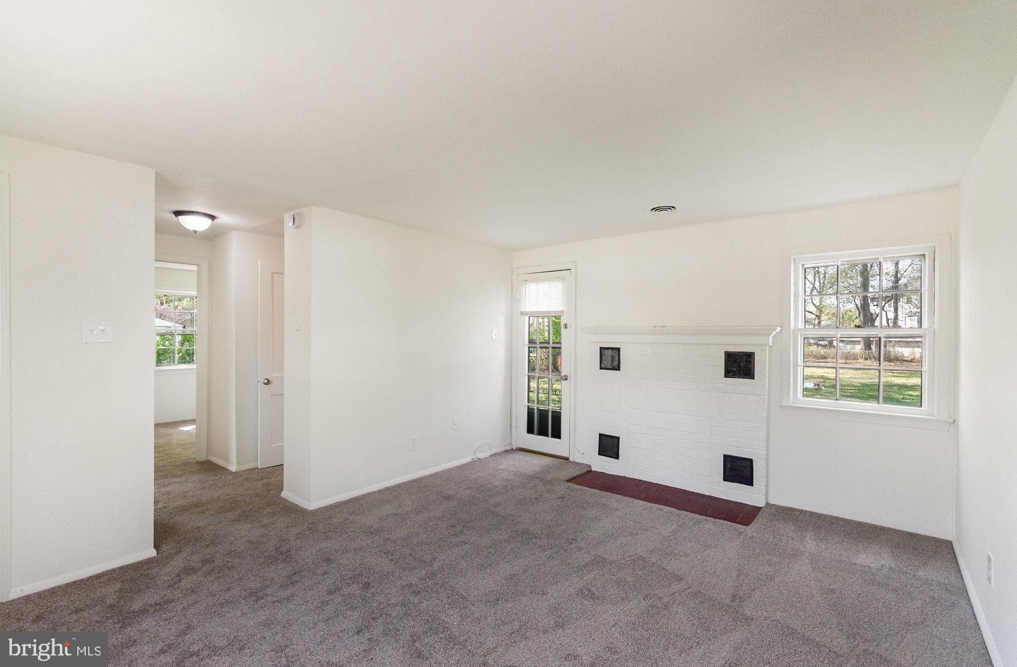 HYBLA VALLEY FARMS - Residential Lease