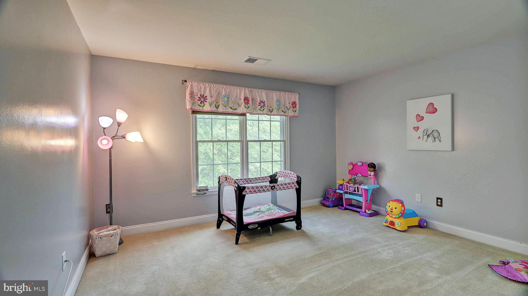 MARLBORO RIDGE GLEN - Residential