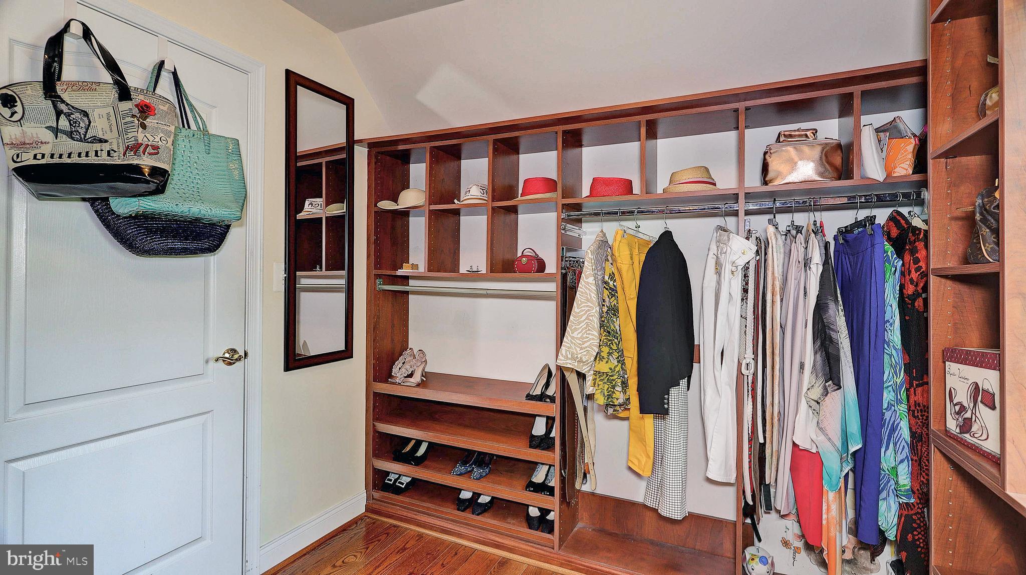 MARLBORO RIDGE GLEN - Residential