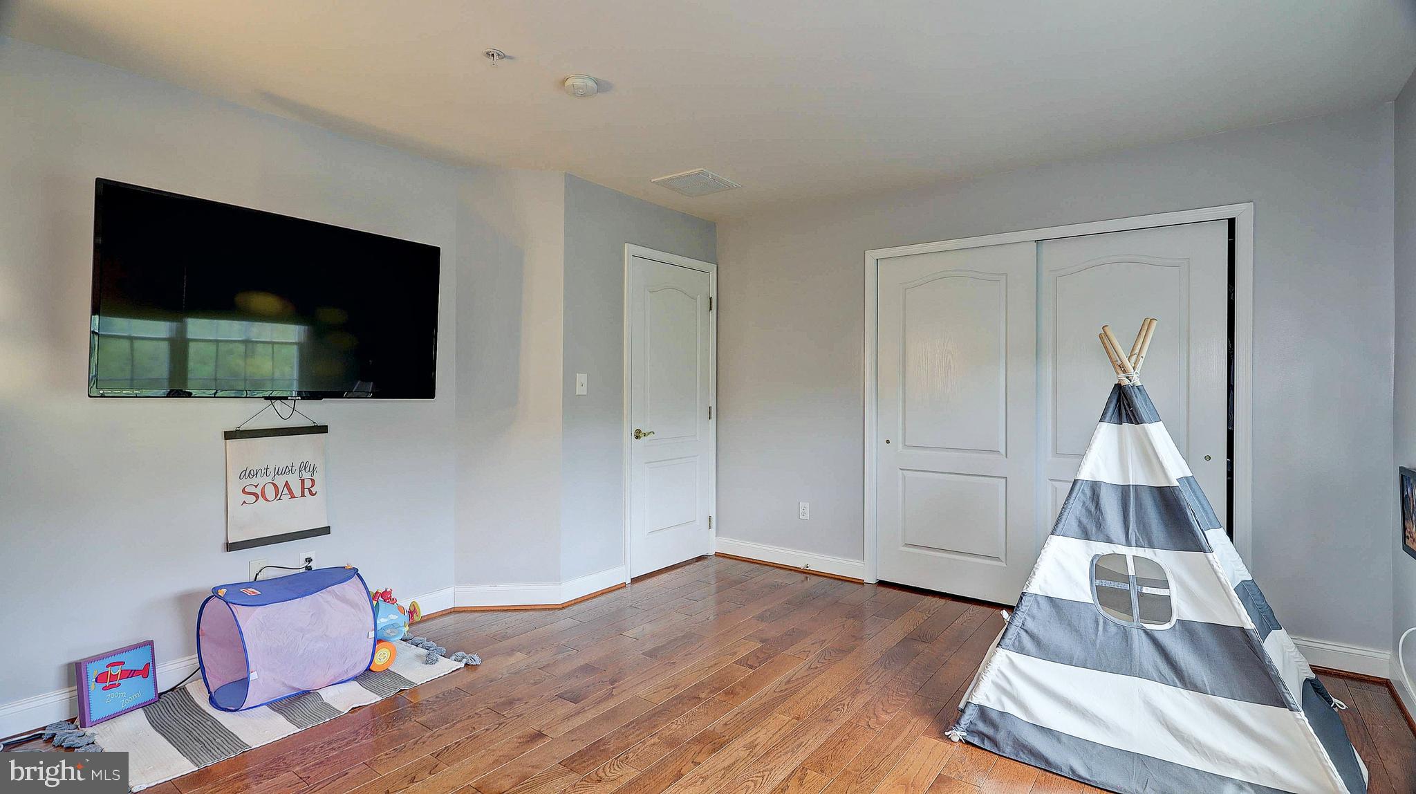 MARLBORO RIDGE GLEN - Residential