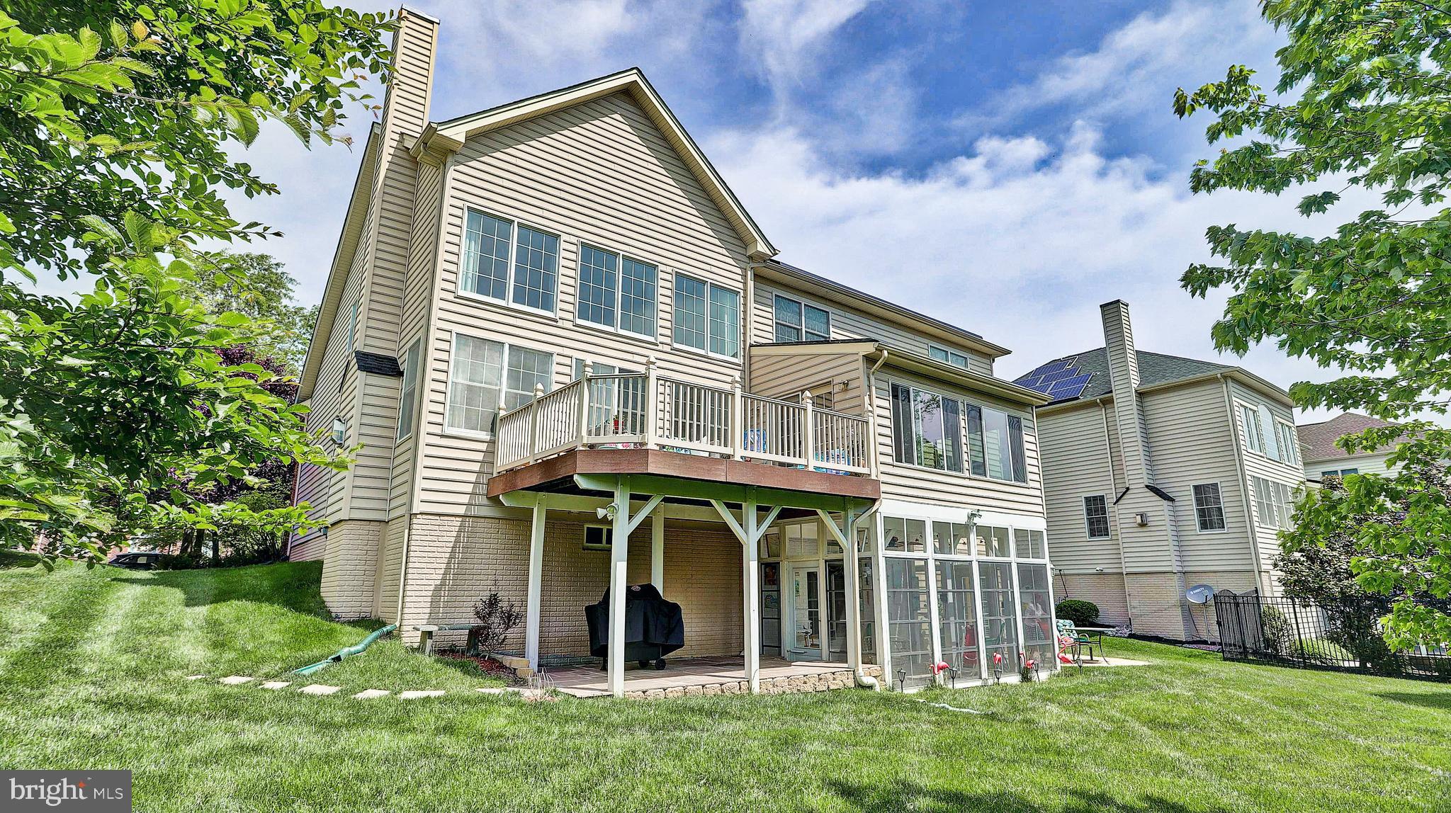 MARLBORO RIDGE GLEN - Residential