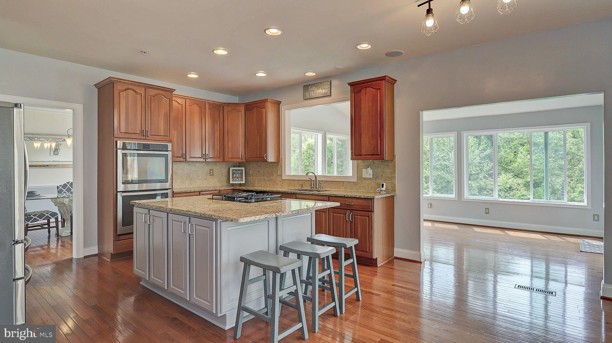 MARLBORO RIDGE GLEN - Residential