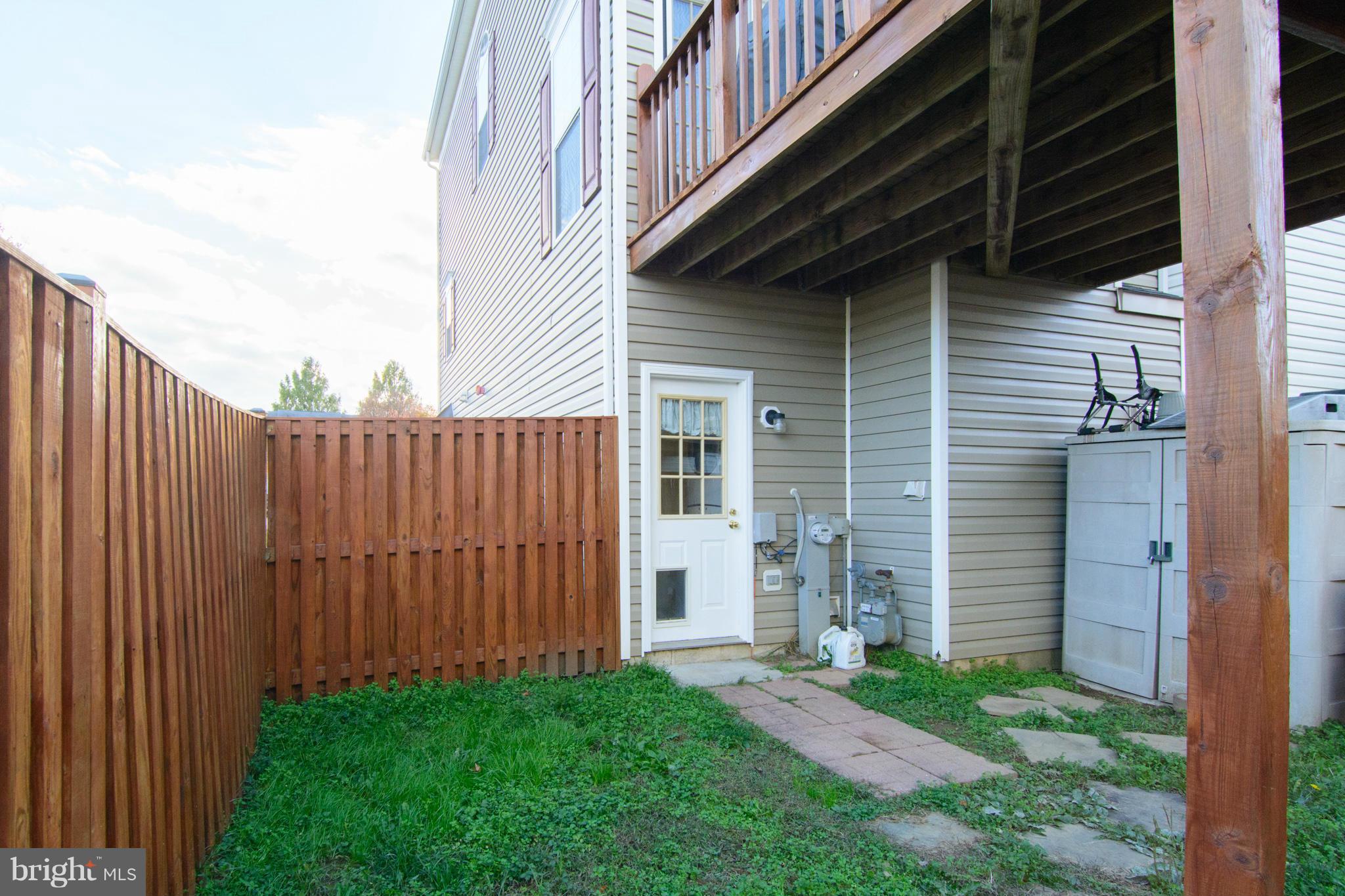 NANTUCKET MEWS @ CROFTON - Residential