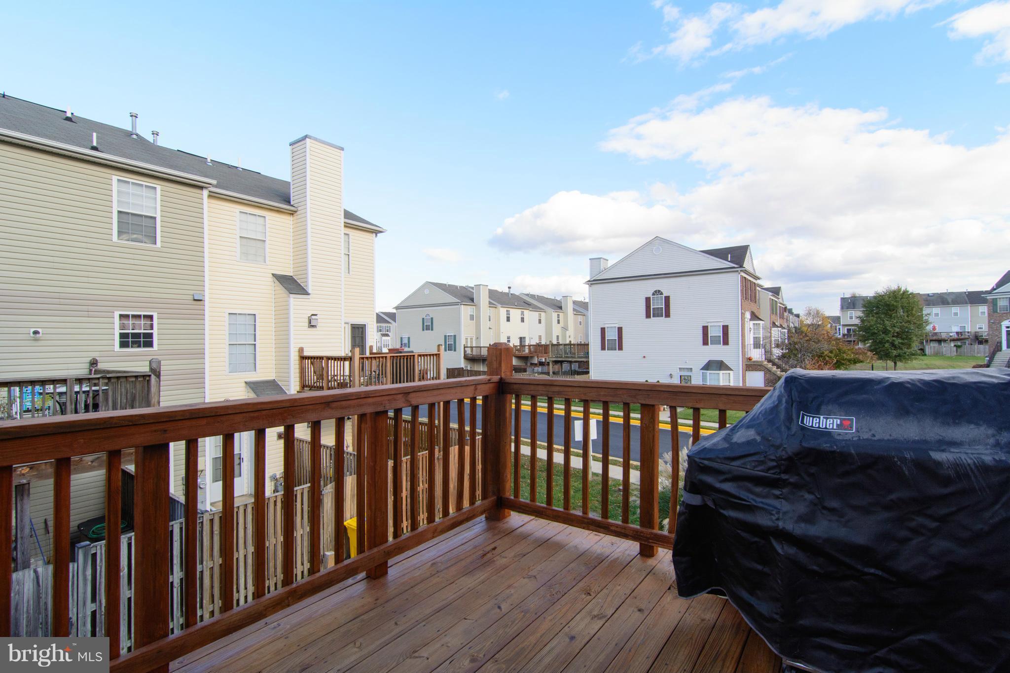 NANTUCKET MEWS @ CROFTON - Residential