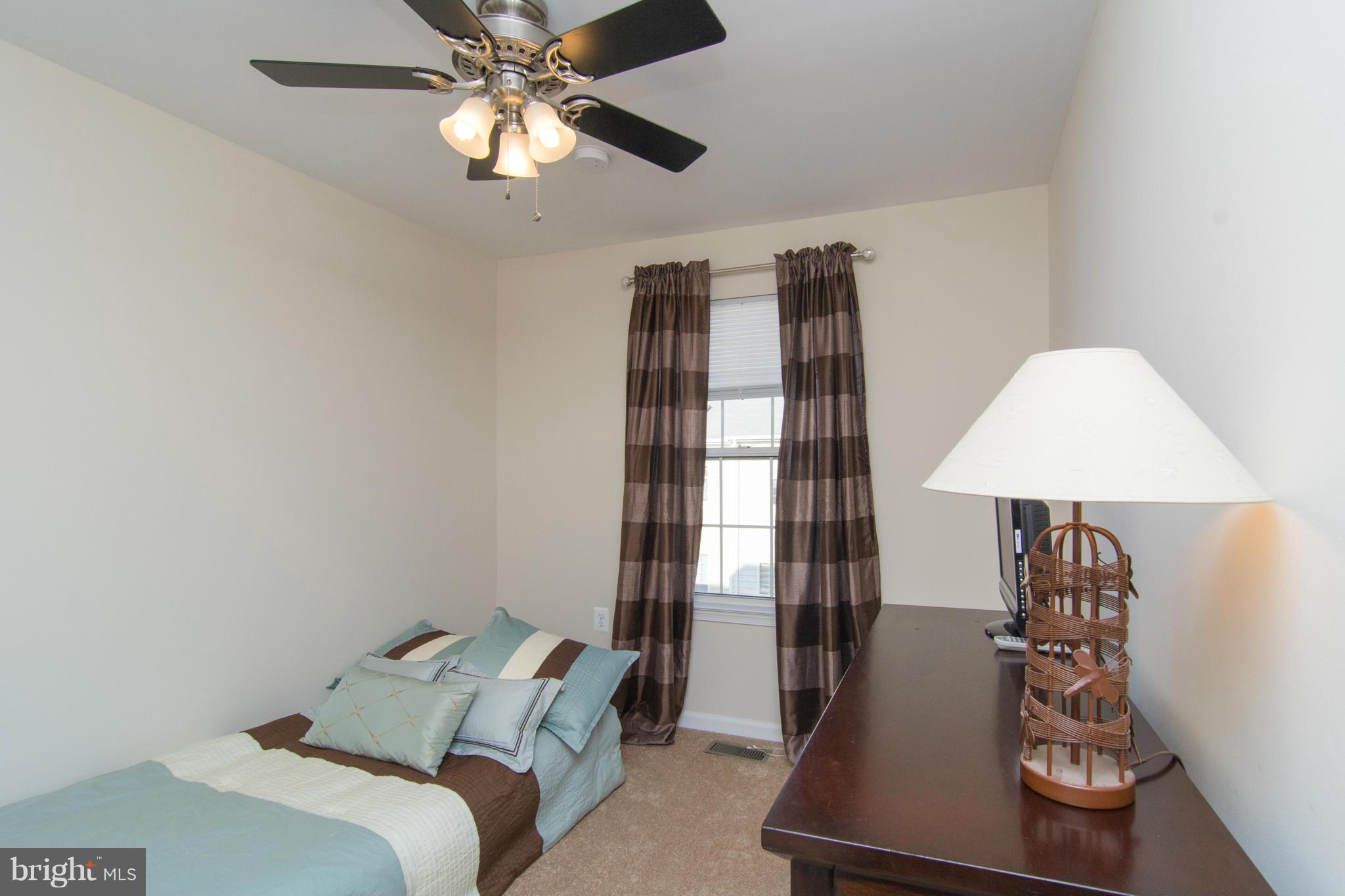 NANTUCKET MEWS @ CROFTON - Residential