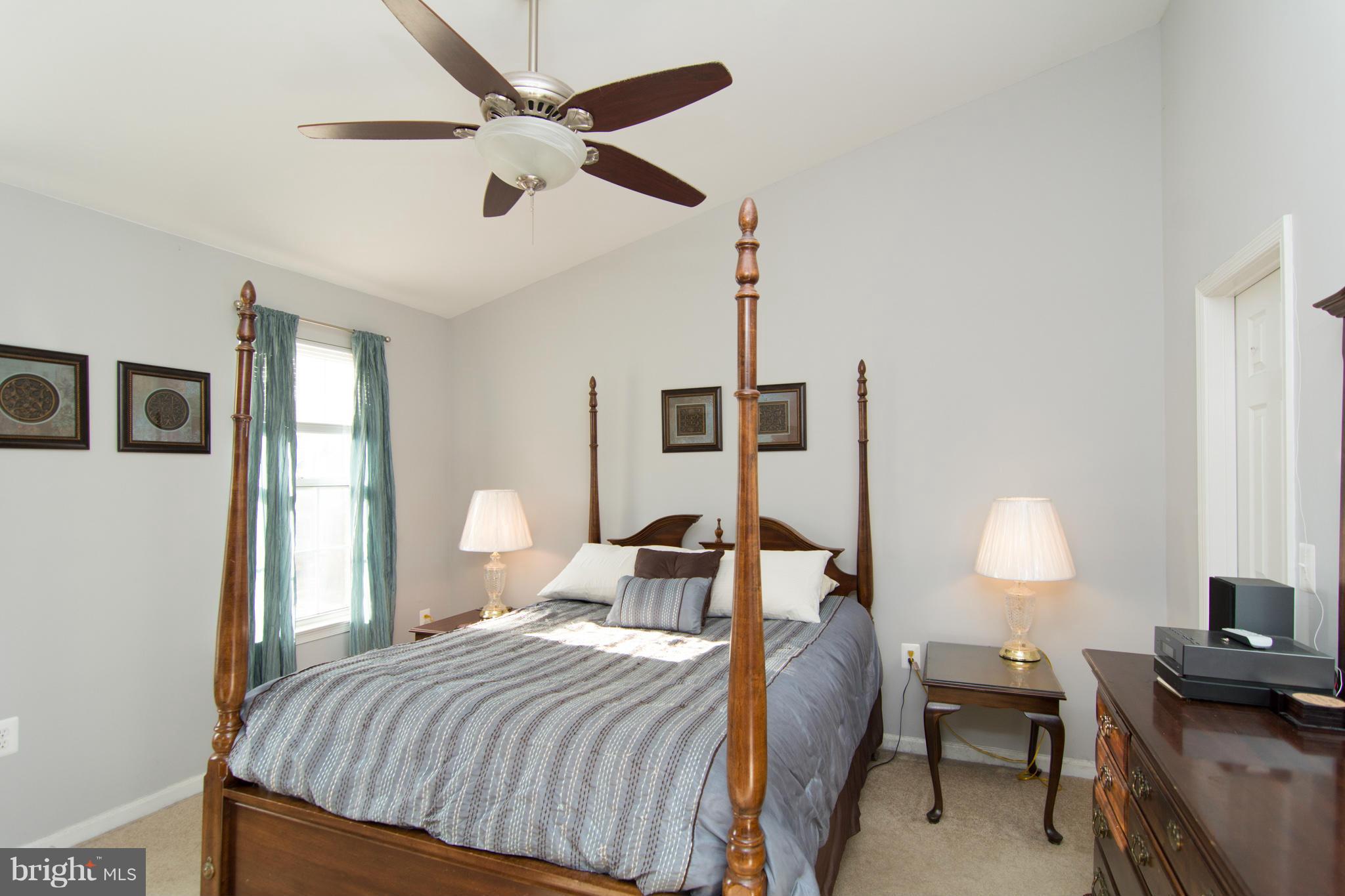 NANTUCKET MEWS @ CROFTON - Residential