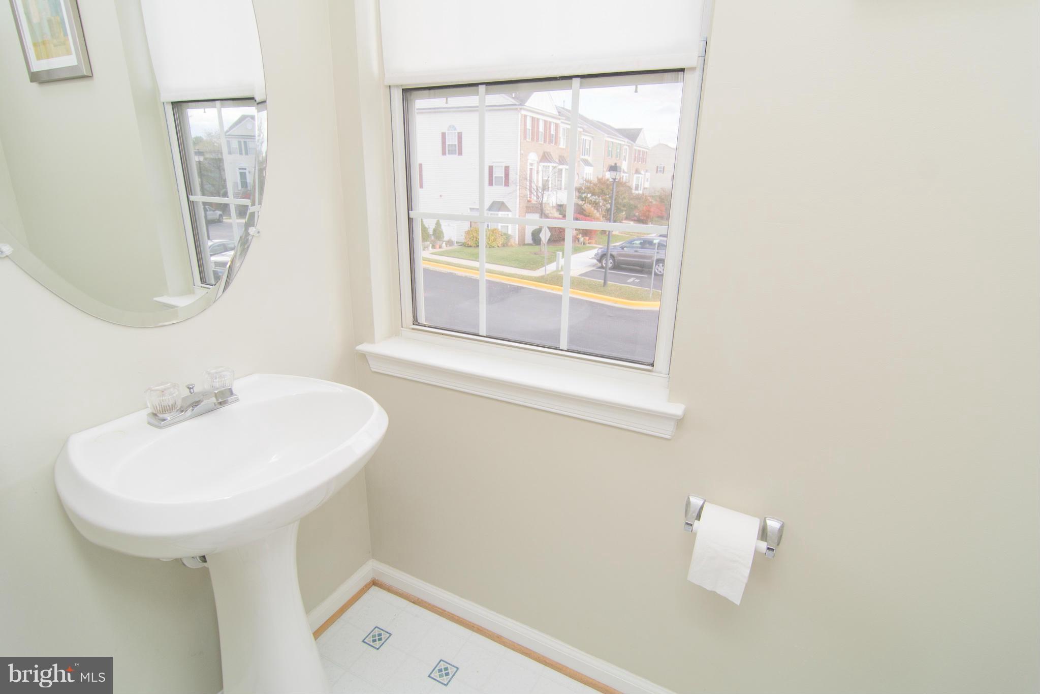 NANTUCKET MEWS @ CROFTON - Residential