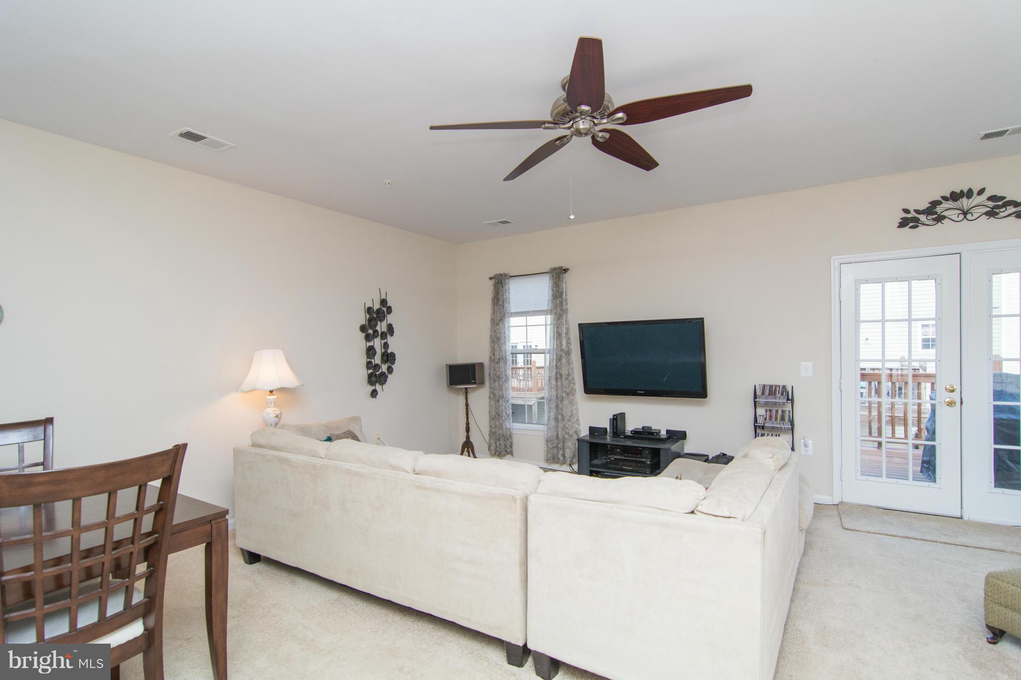 NANTUCKET MEWS @ CROFTON - Residential