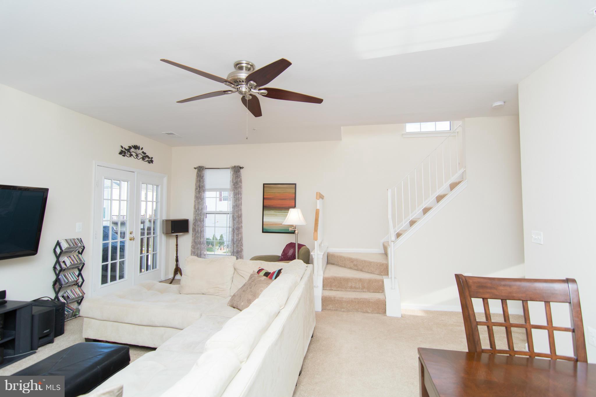 NANTUCKET MEWS @ CROFTON - Residential