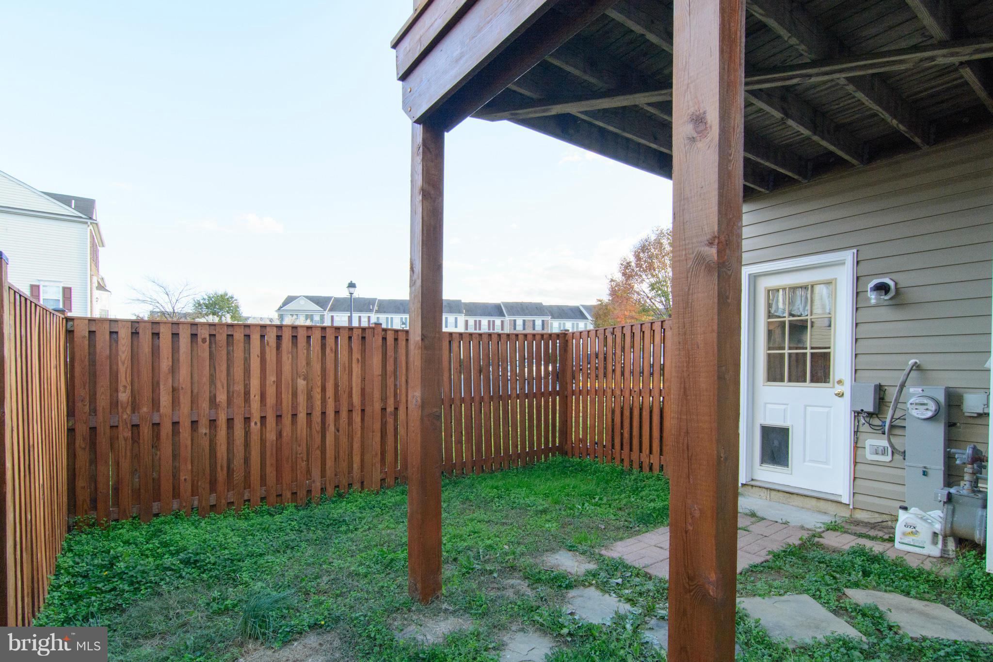 NANTUCKET MEWS @ CROFTON - Residential