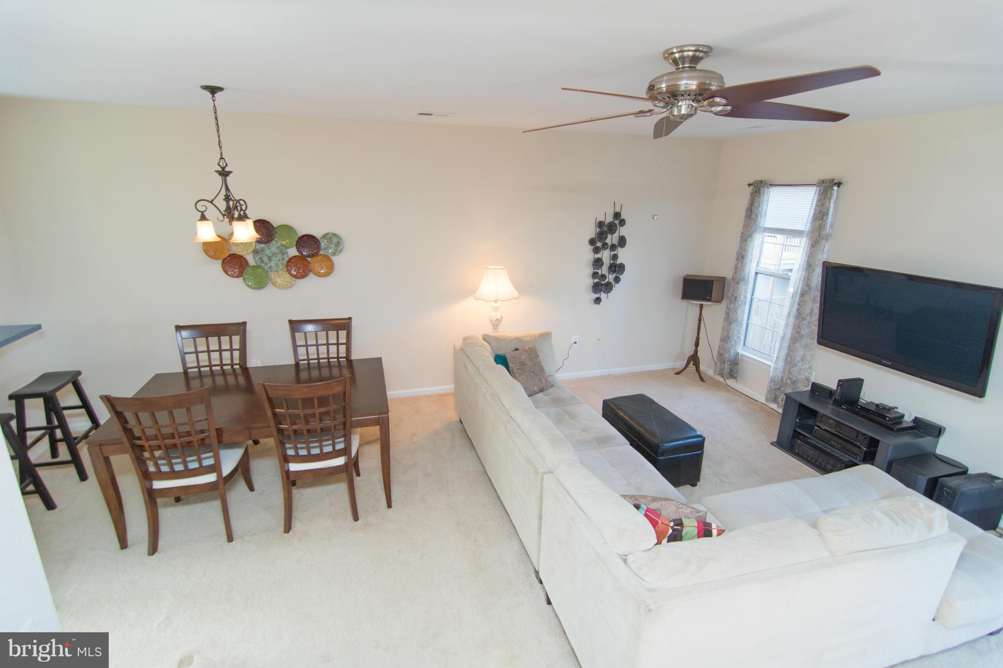 NANTUCKET MEWS @ CROFTON - Residential