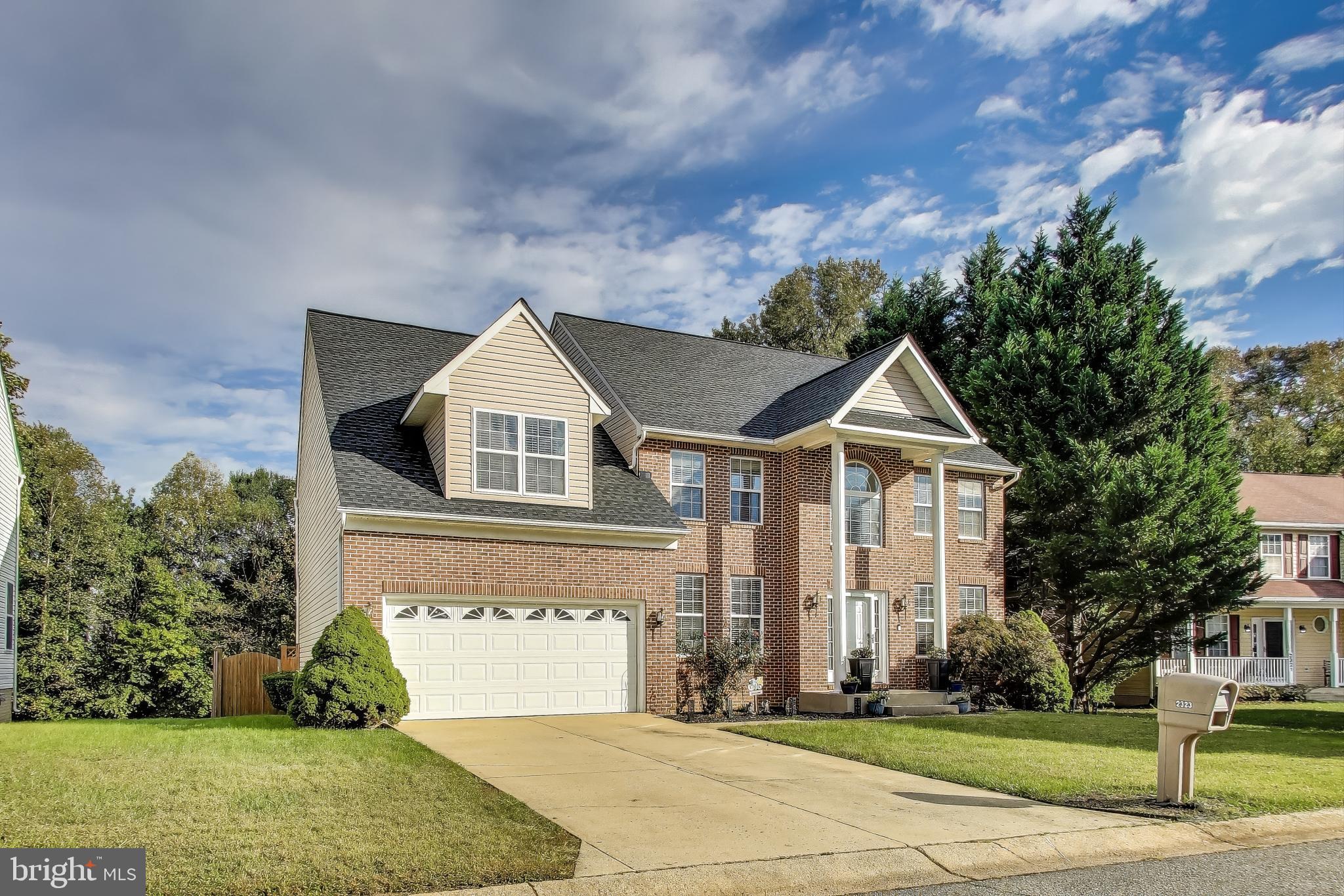 2323 SPRINGDALE LANE