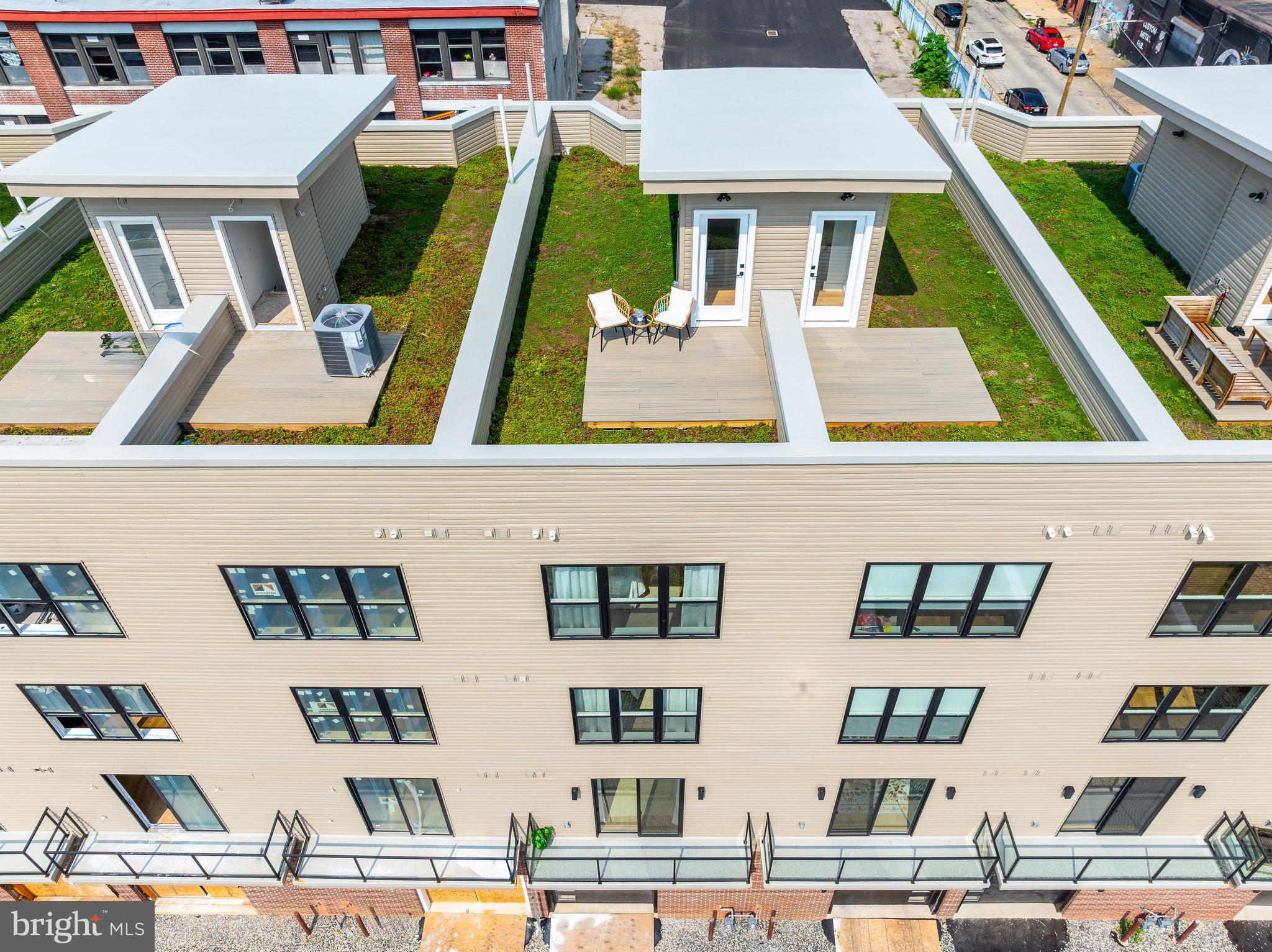 OLDE KENSINGTON - Residential