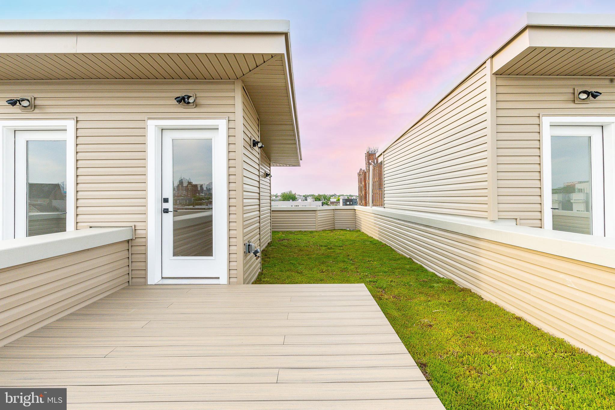 OLDE KENSINGTON - Residential