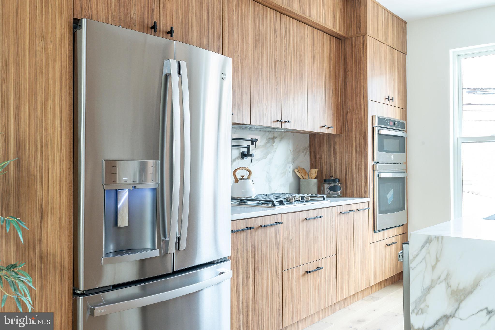 OLDE KENSINGTON - Residential