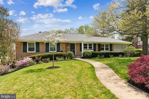 7407 GATEWOOD COURT ALEXANDRIA VA 22307