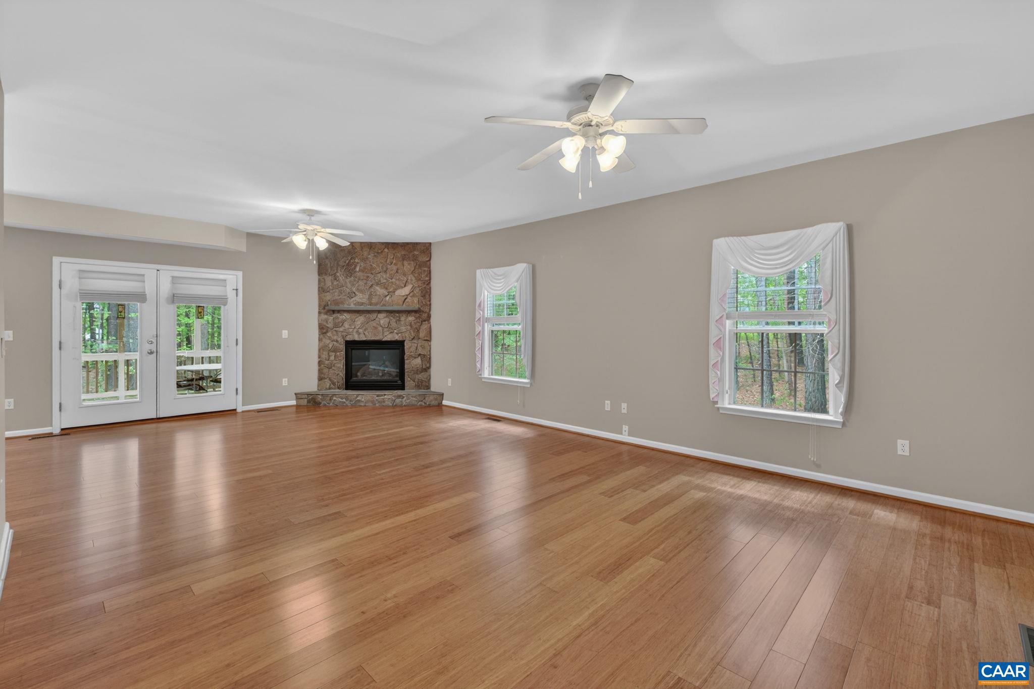 PREDDY CREEK - Residential