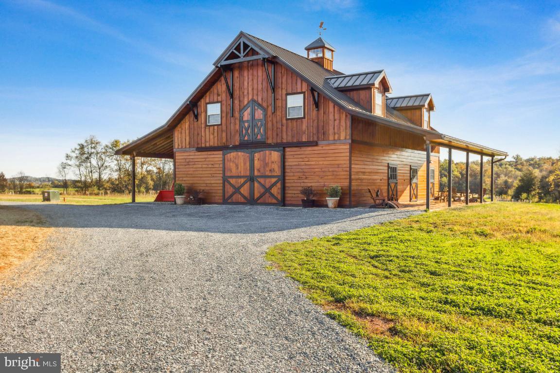 WELTYS ACRES - Residential