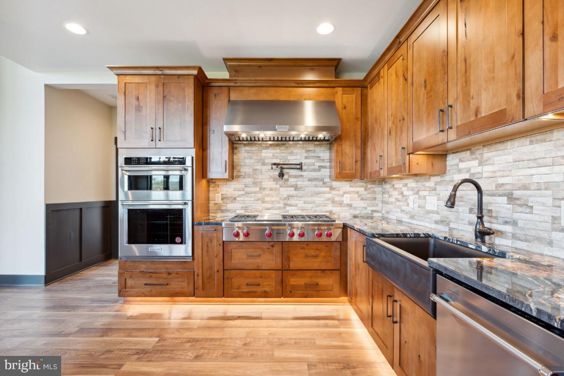 WELTYS ACRES - Residential