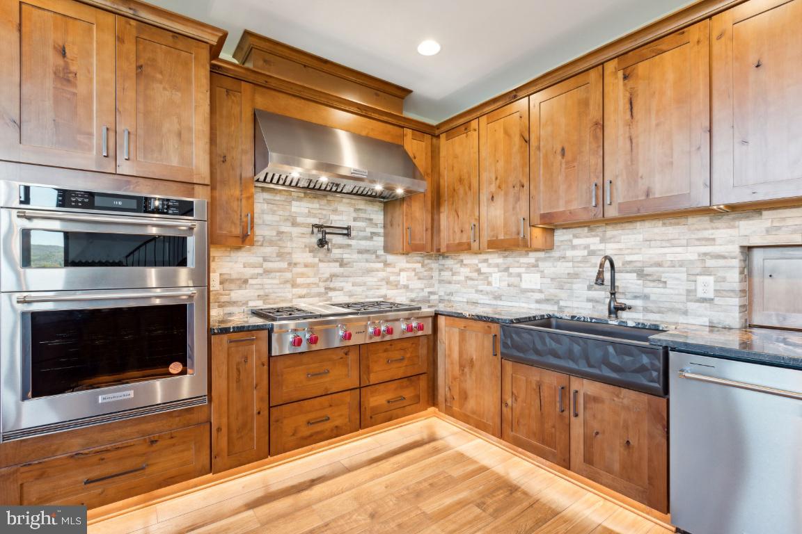 WELTYS ACRES - Residential