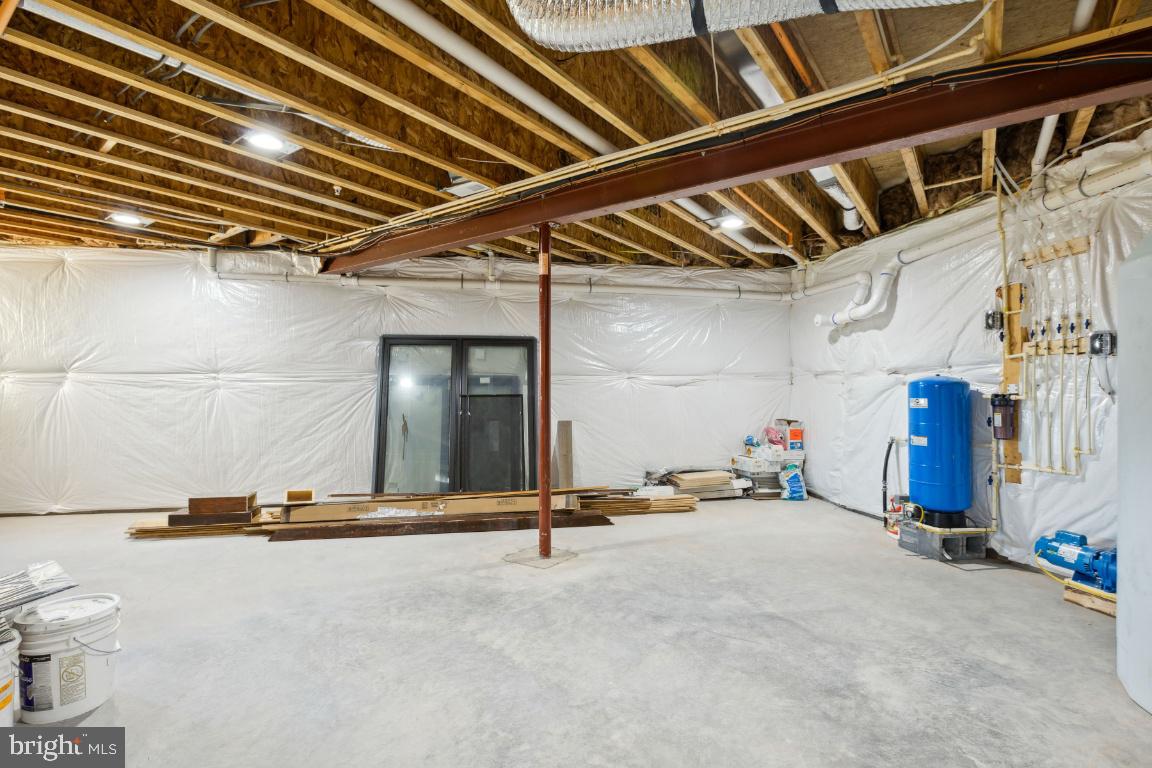 WELTYS ACRES - Residential