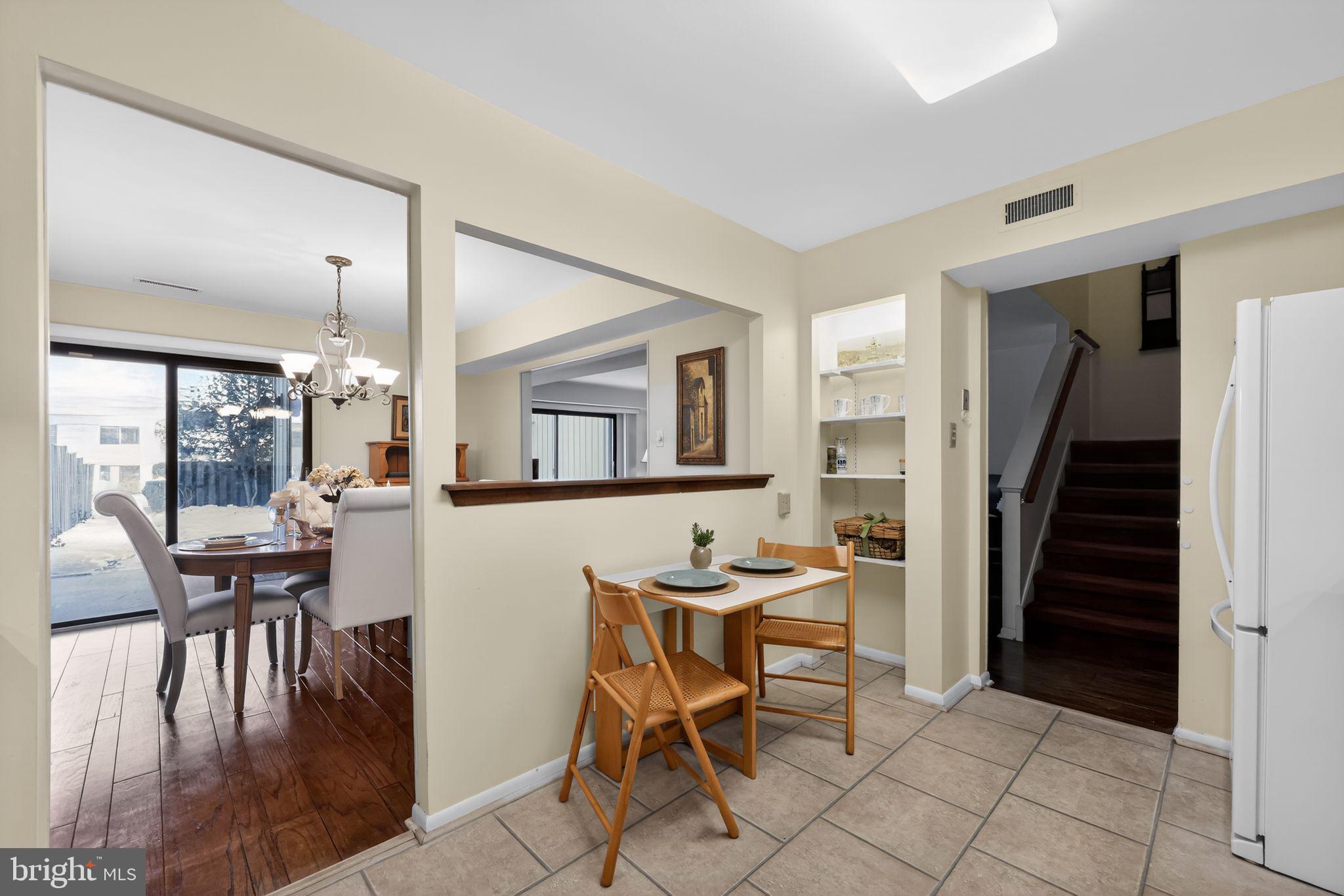 SUMMIT HOUSE - Residential