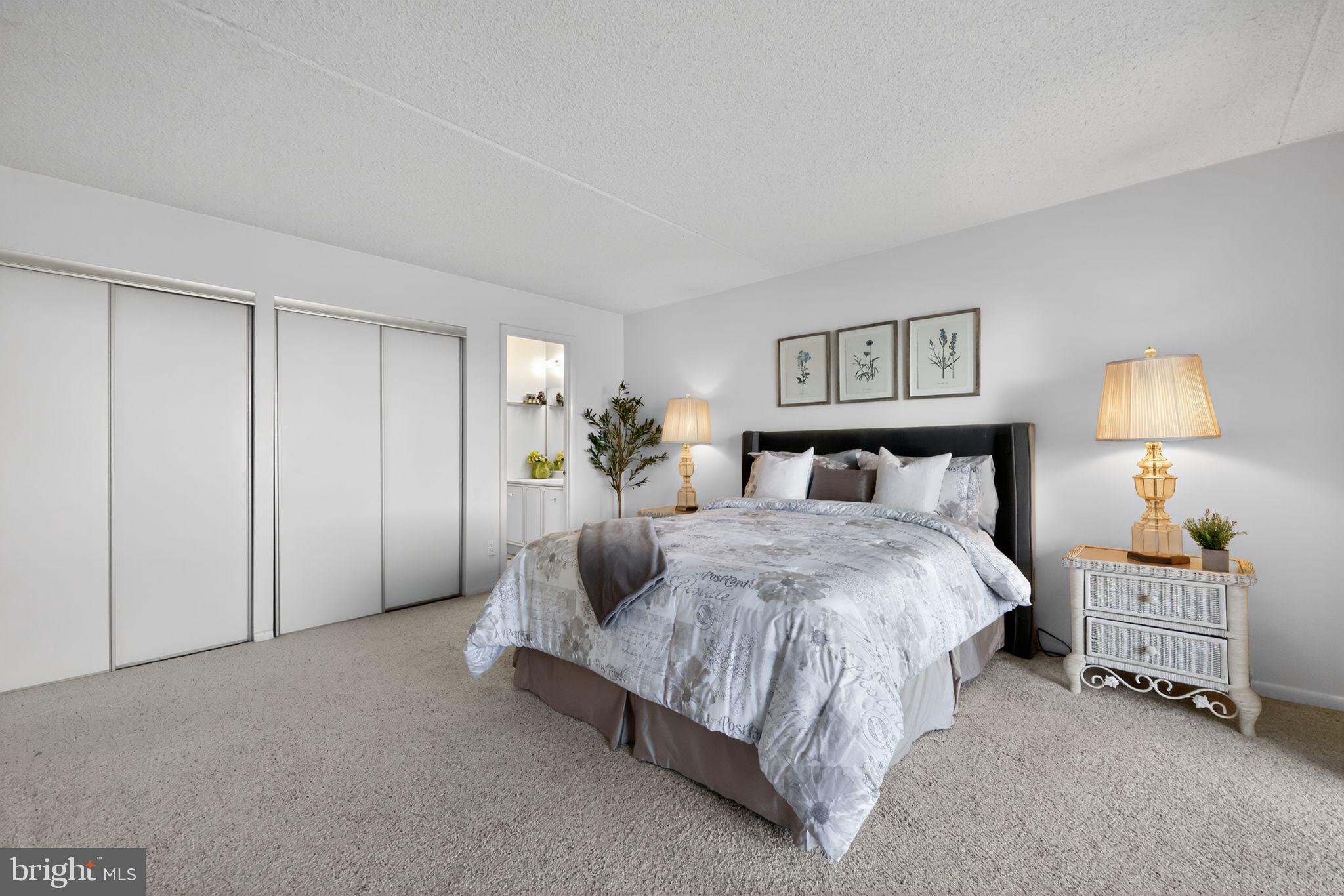 SUMMIT HOUSE - Residential