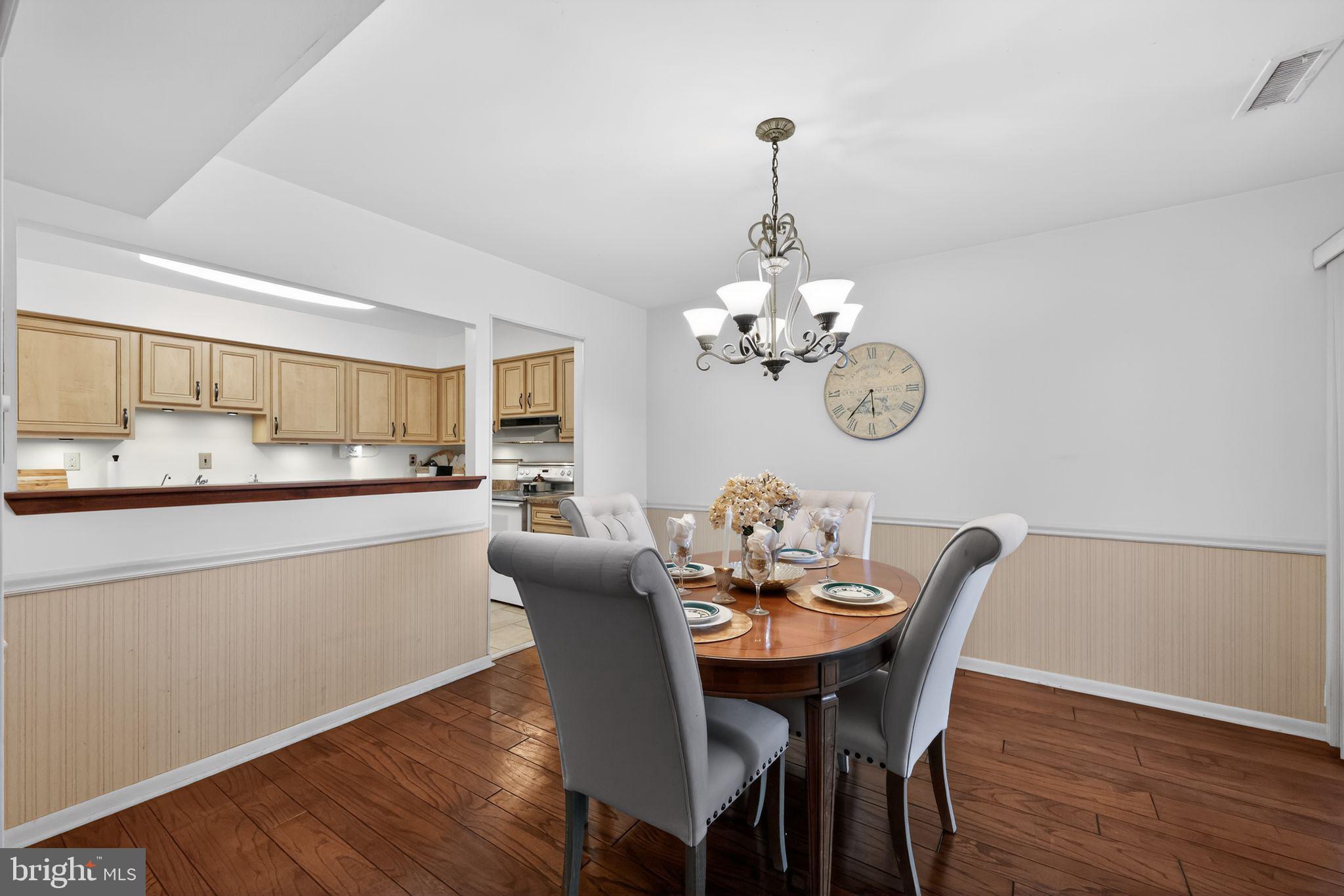 SUMMIT HOUSE - Residential