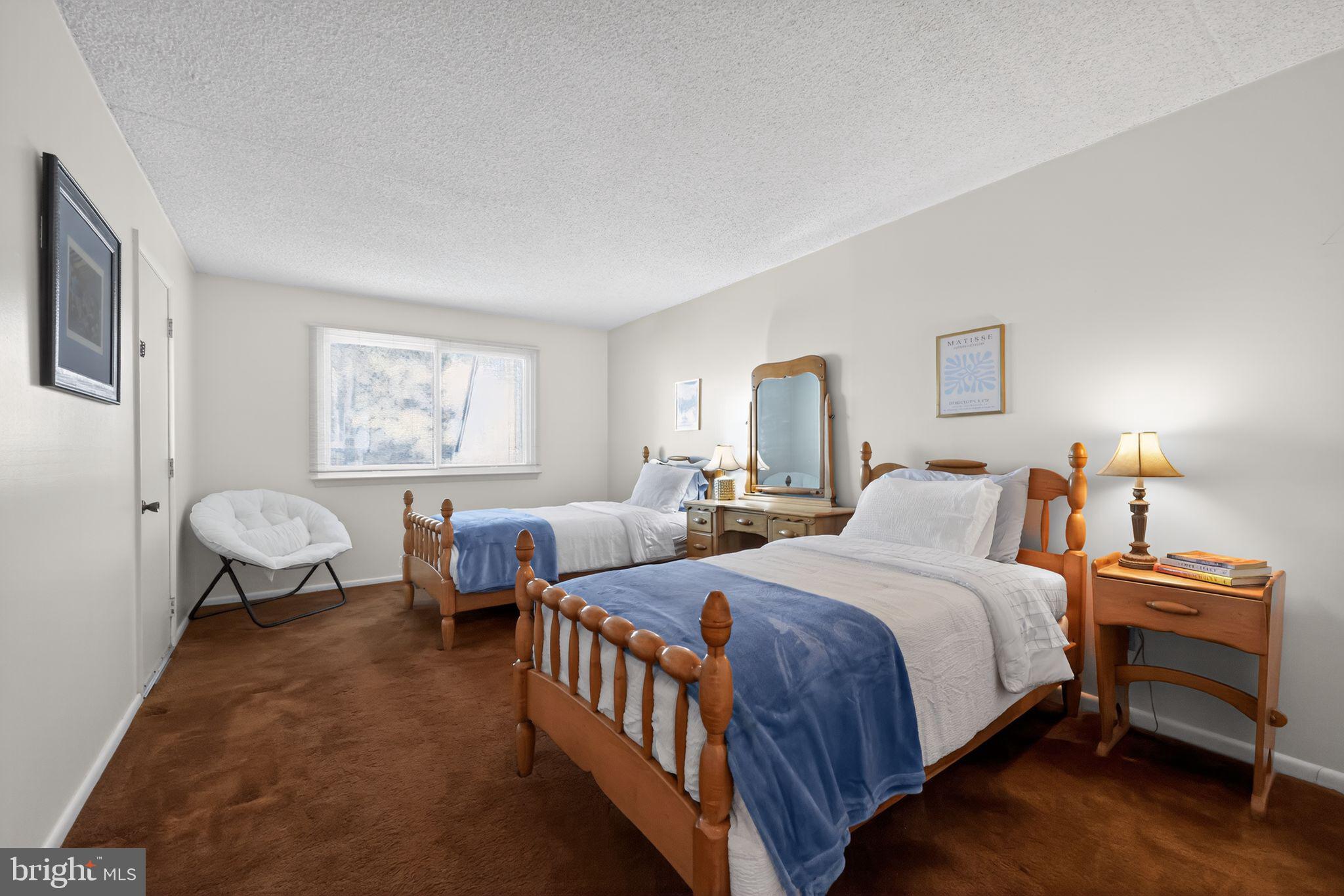 SUMMIT HOUSE - Residential