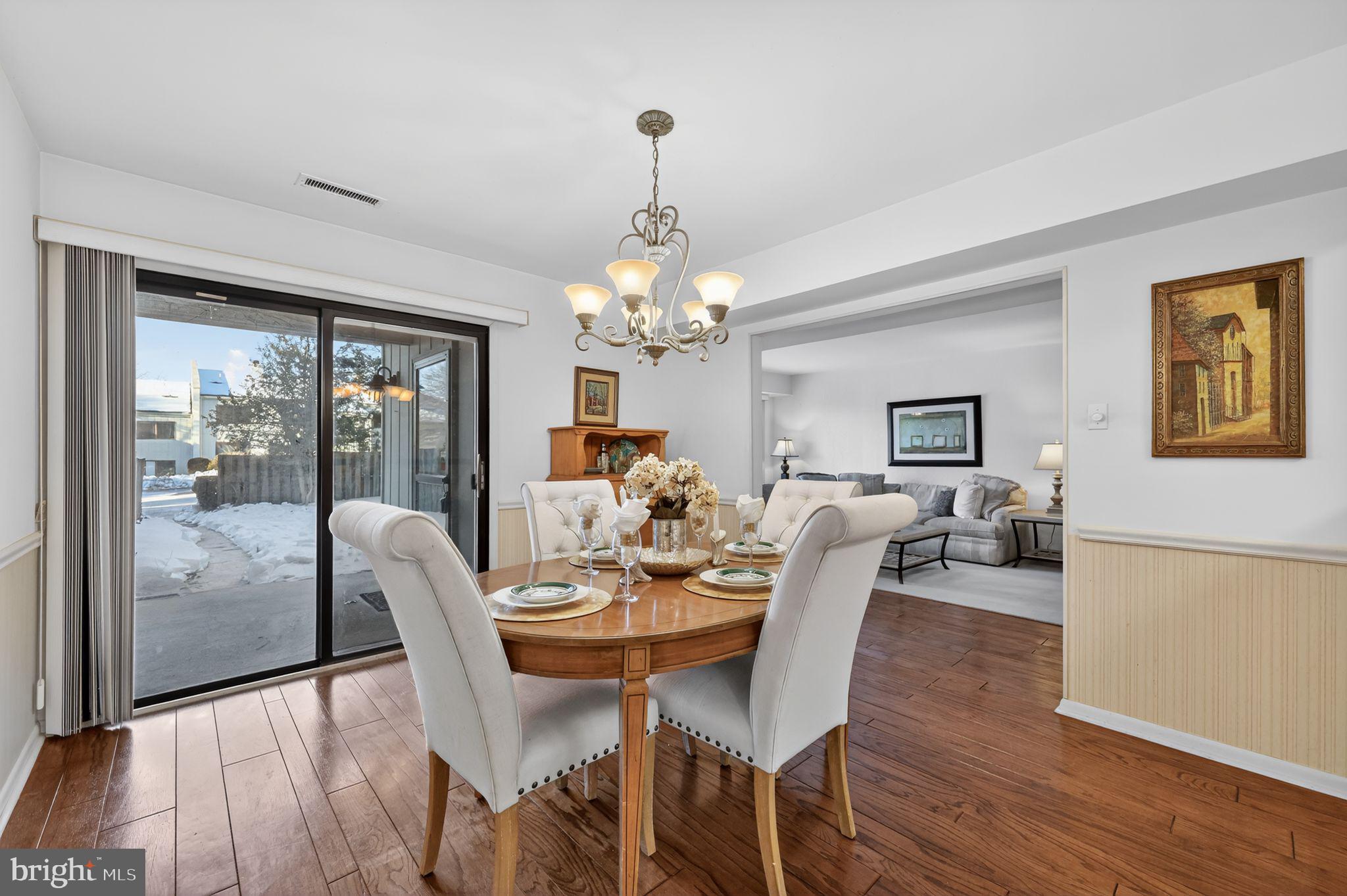 SUMMIT HOUSE - Residential