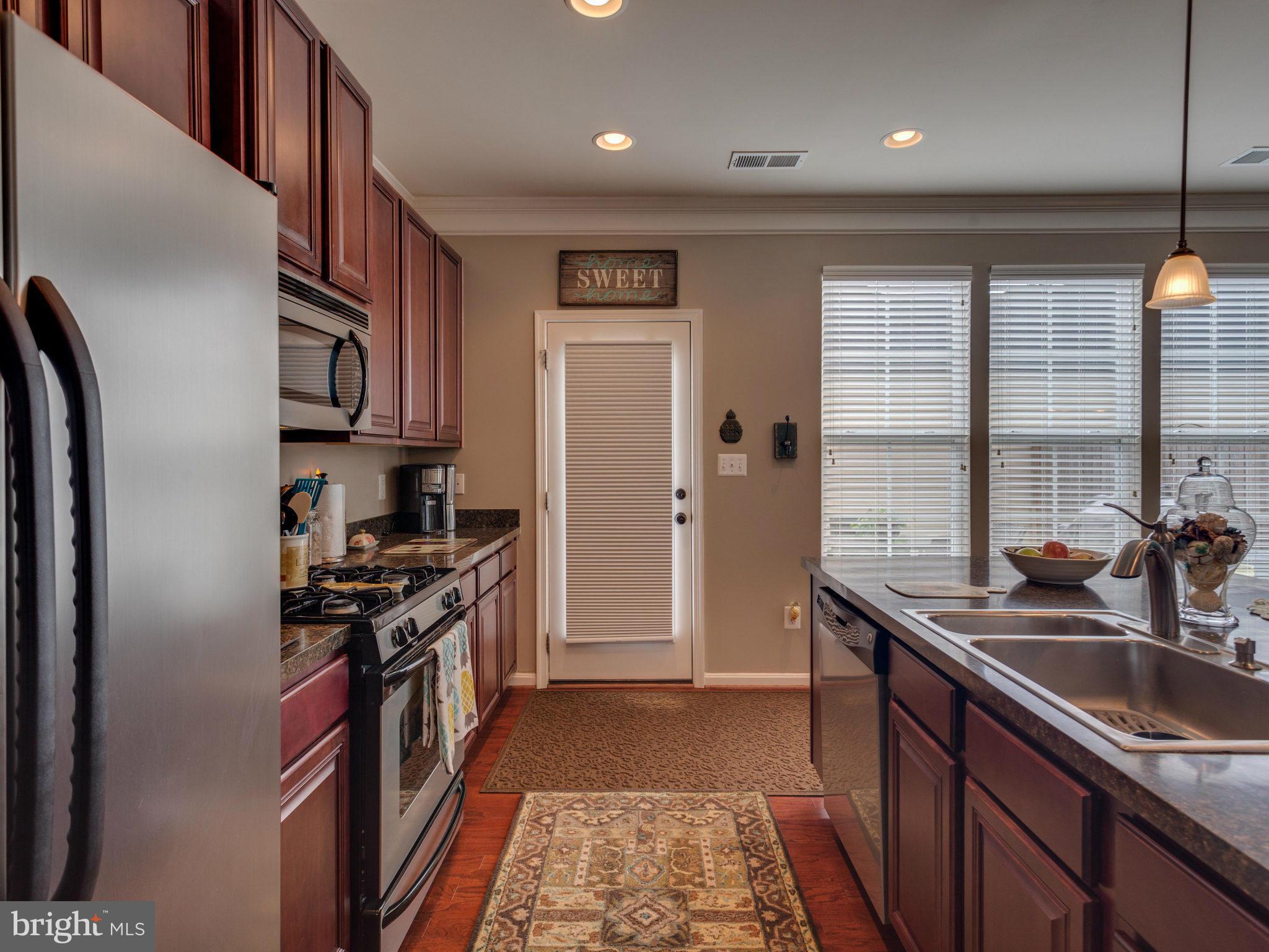 VICTORY LAKES - Residential