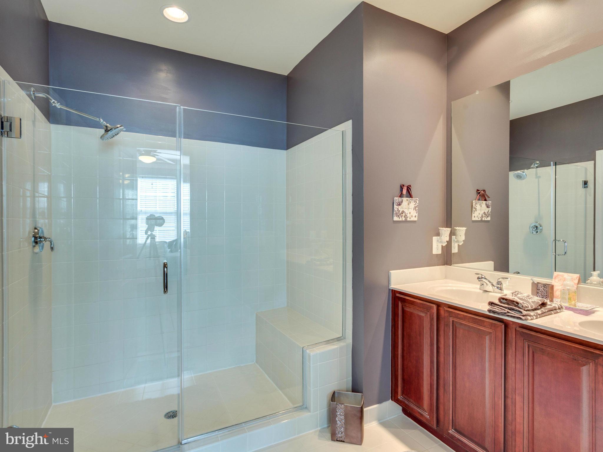 VICTORY LAKES - Residential