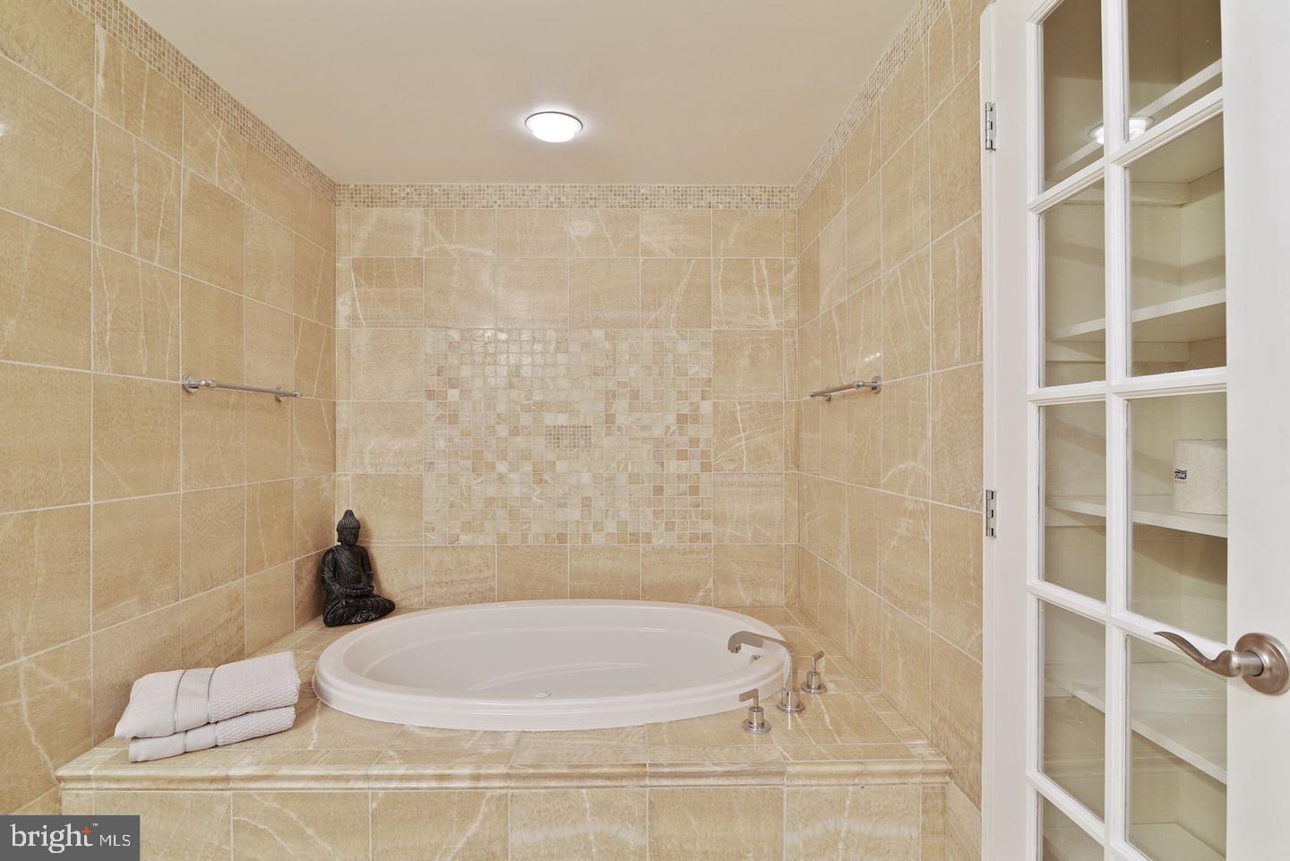 SOMERSET HOUSE - Residential Lease