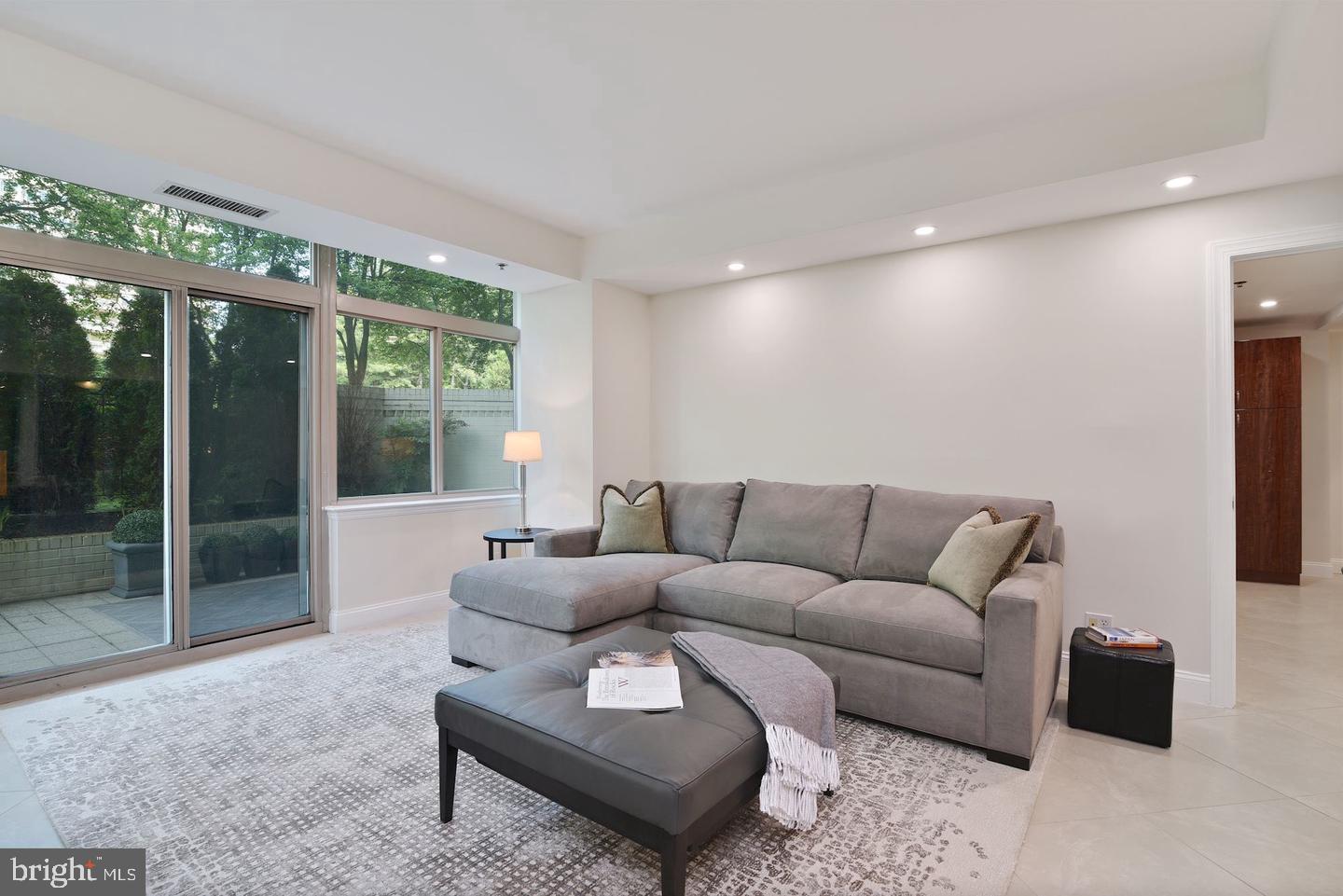 SOMERSET HOUSE - Residential Lease