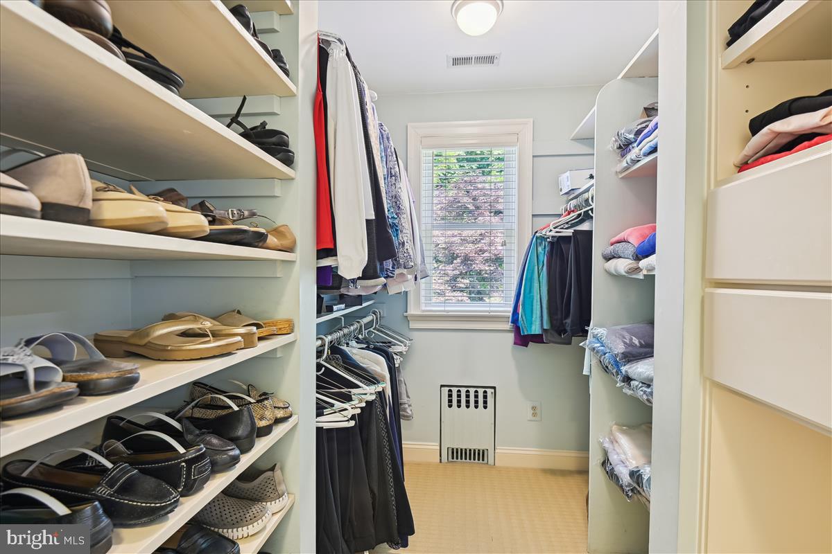 RUXTON - Residential