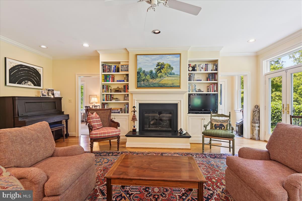 RUXTON - Residential