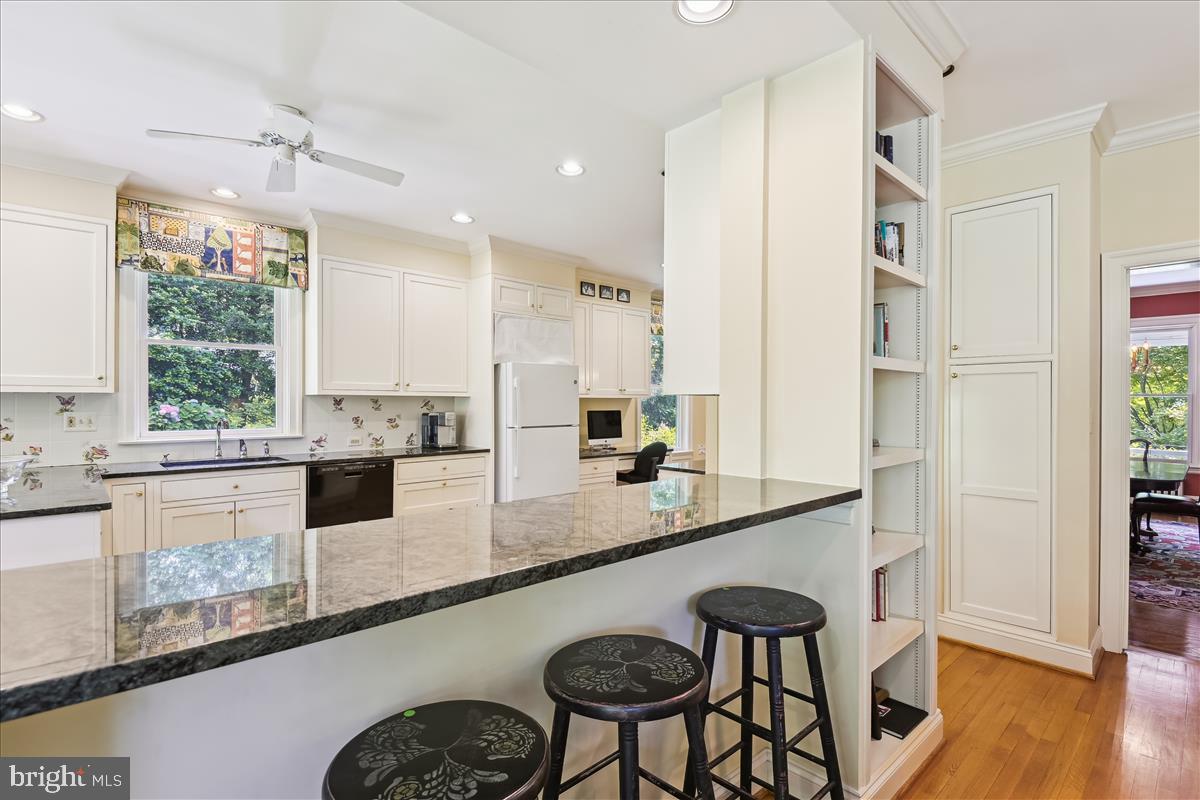 RUXTON - Residential