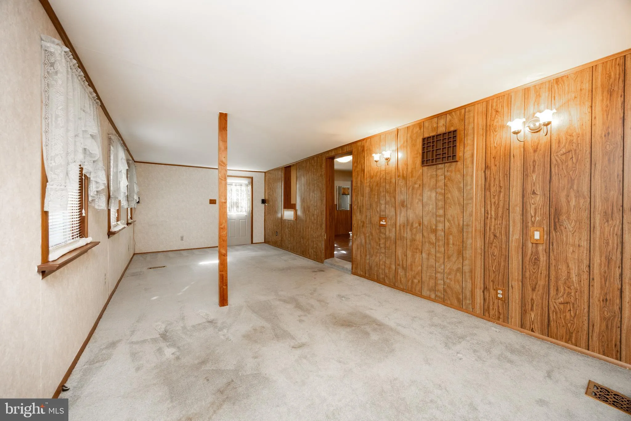 Royersford, Pennsylvania 19468, United States, 4 Bedrooms Bedrooms, ,2 BathroomsBathrooms,Residential,Active,225101