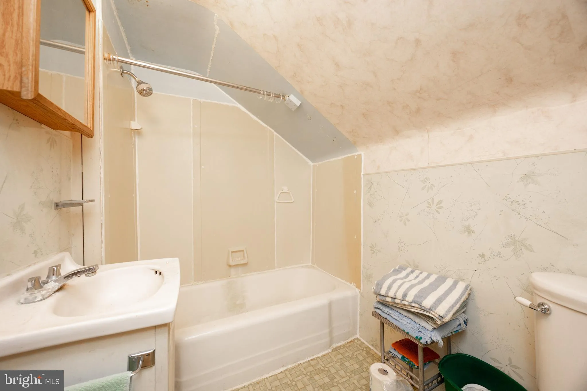 Royersford, Pennsylvania 19468, United States, 4 Bedrooms Bedrooms, ,2 BathroomsBathrooms,Residential,Active,225101