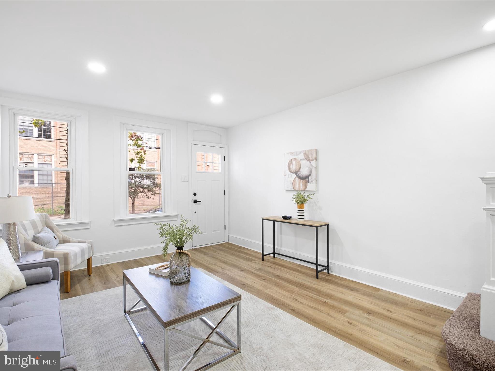 310 S CLAYMONT STREET