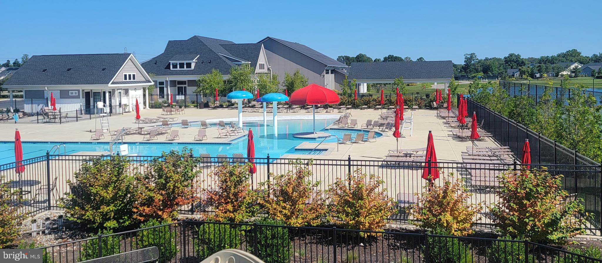 TWO RIVERS - Residential