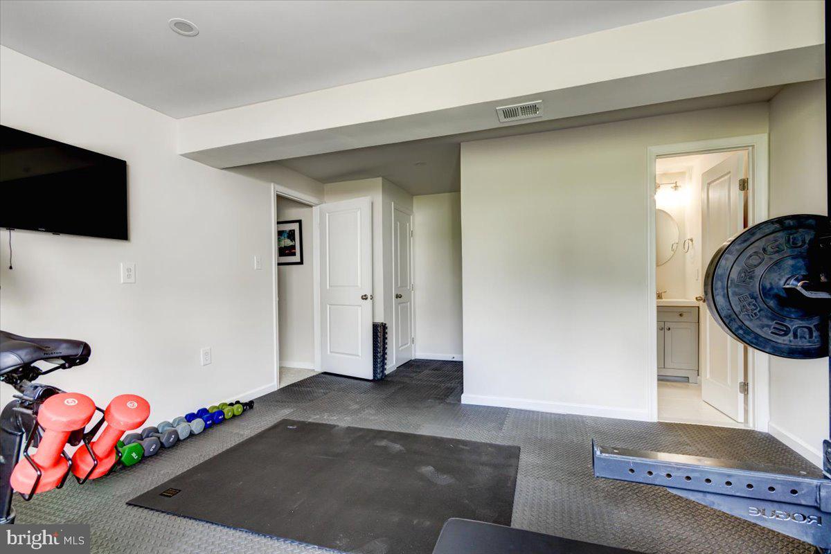 TWO RIVERS - Residential